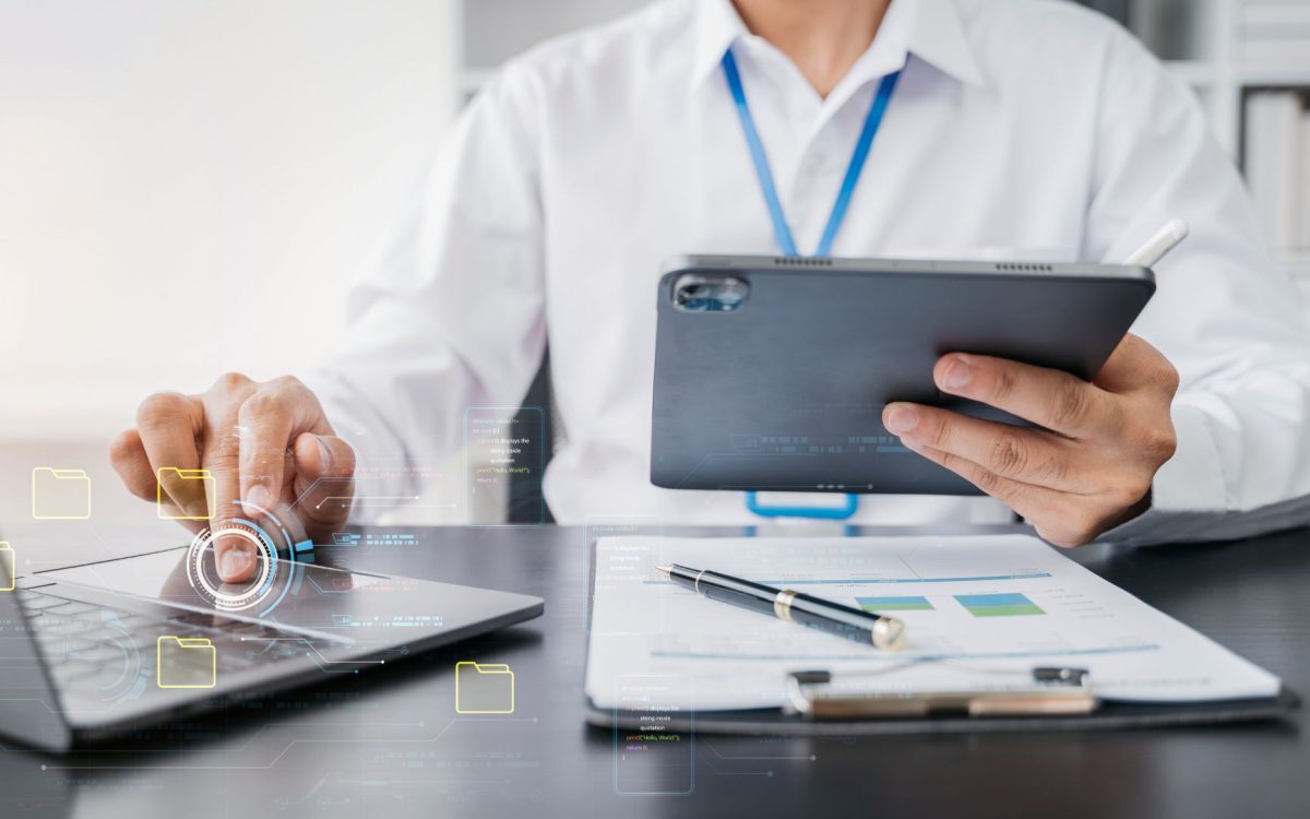 How to become a Compliance Officer