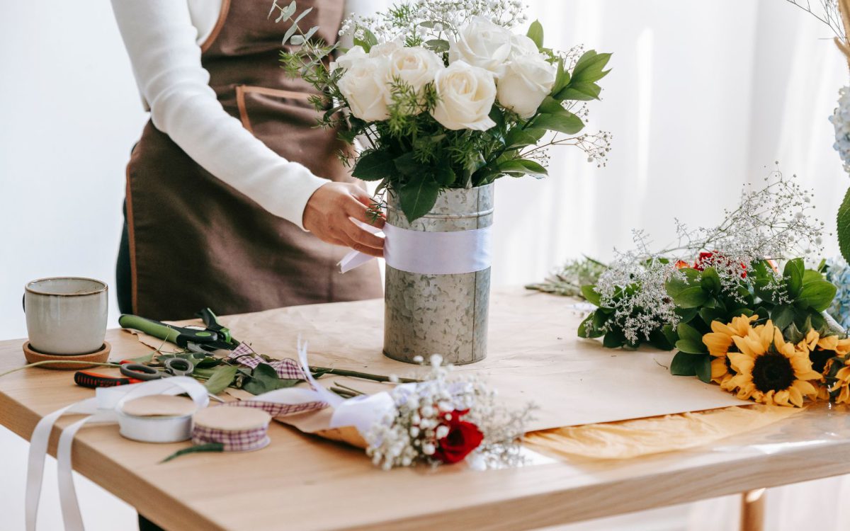 How to Become a Florist