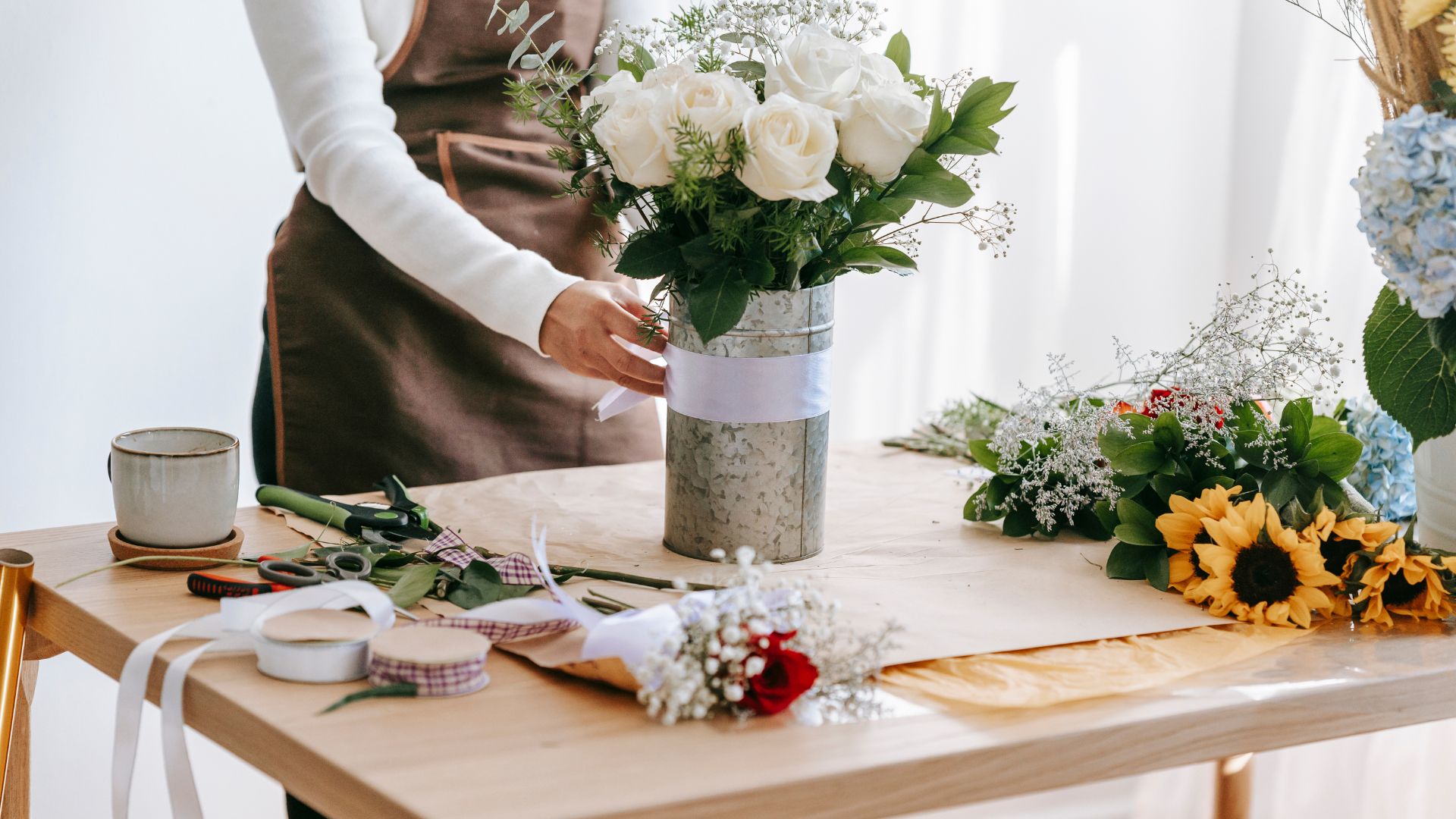 How to Become a Florist