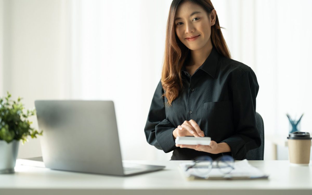 How to Become a Digital Marketing Executive