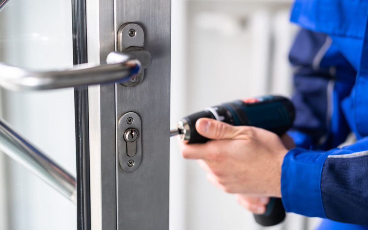 How to Become a Locksmith