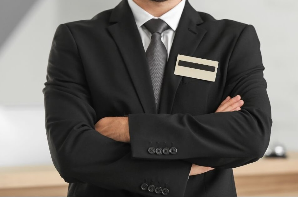 How to Become a Hotel Manager