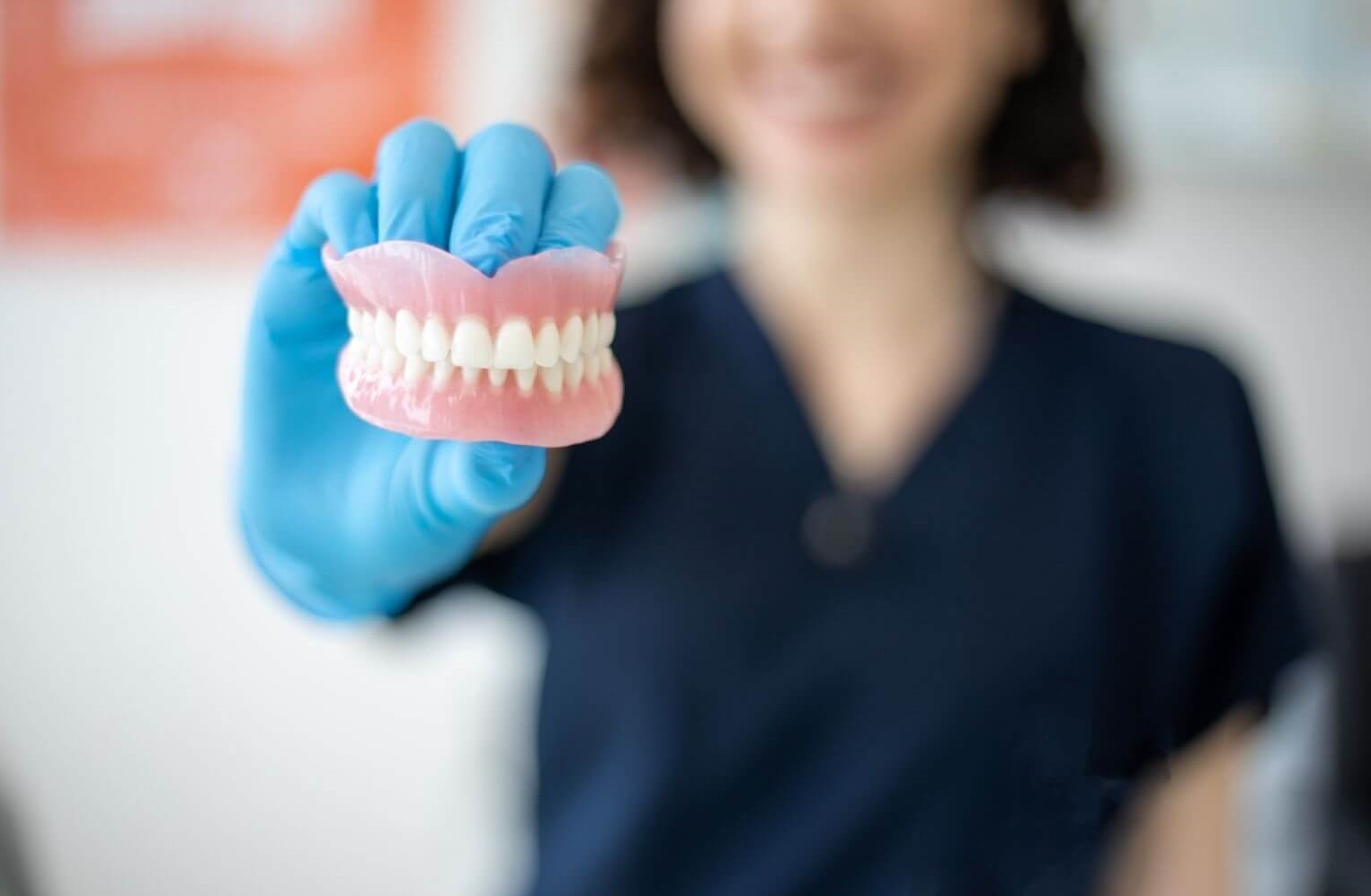 How to Become a Dental Nurse