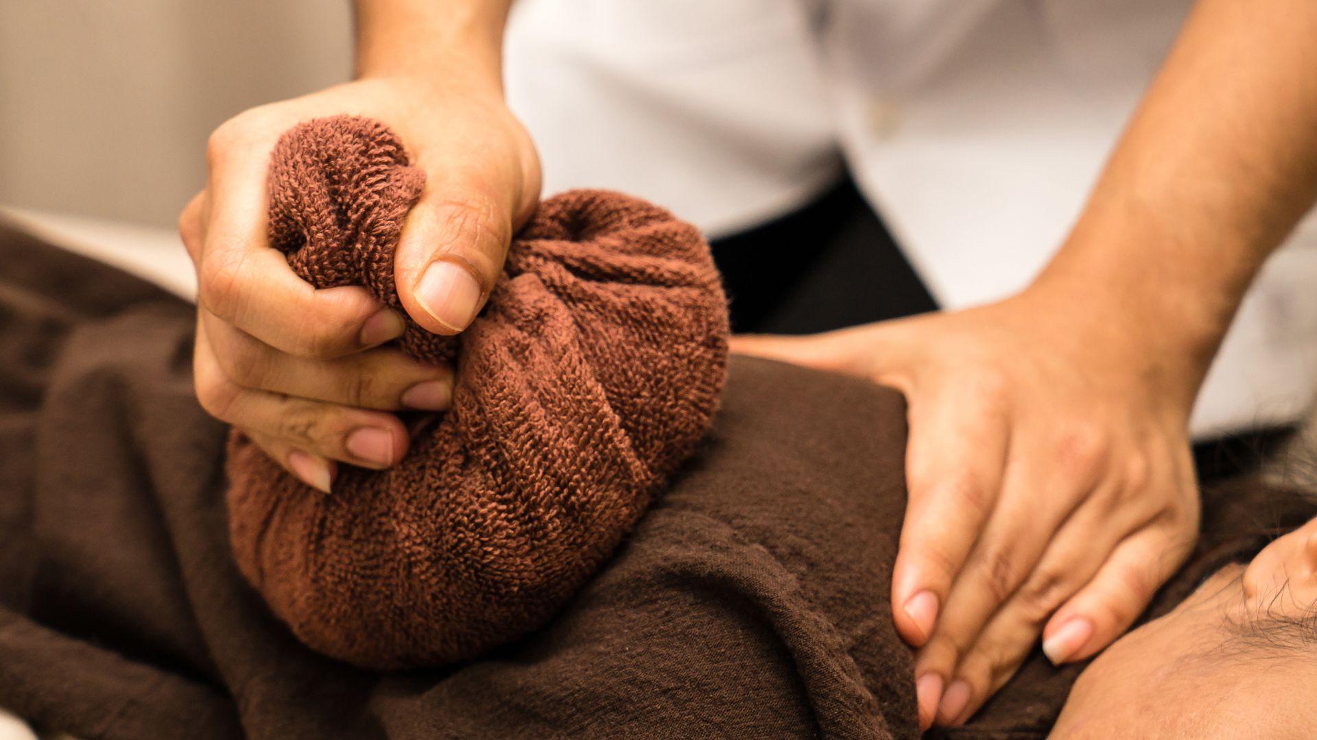 How to Become a Massage Therapist