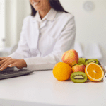 How to Become a Nutritionist