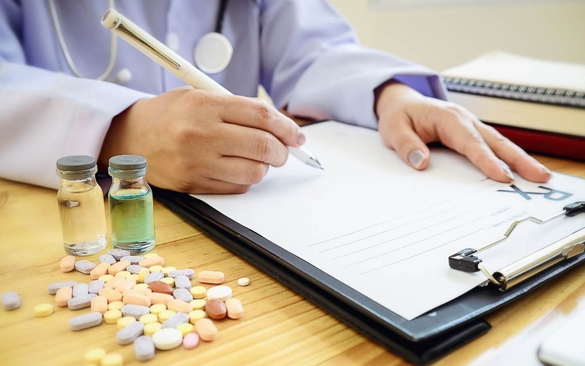 How to Become a Pharmacist