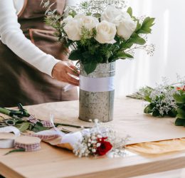 How to Become a Florist