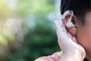 How to Become an Audiologist