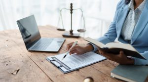 How to Become a Bailiff