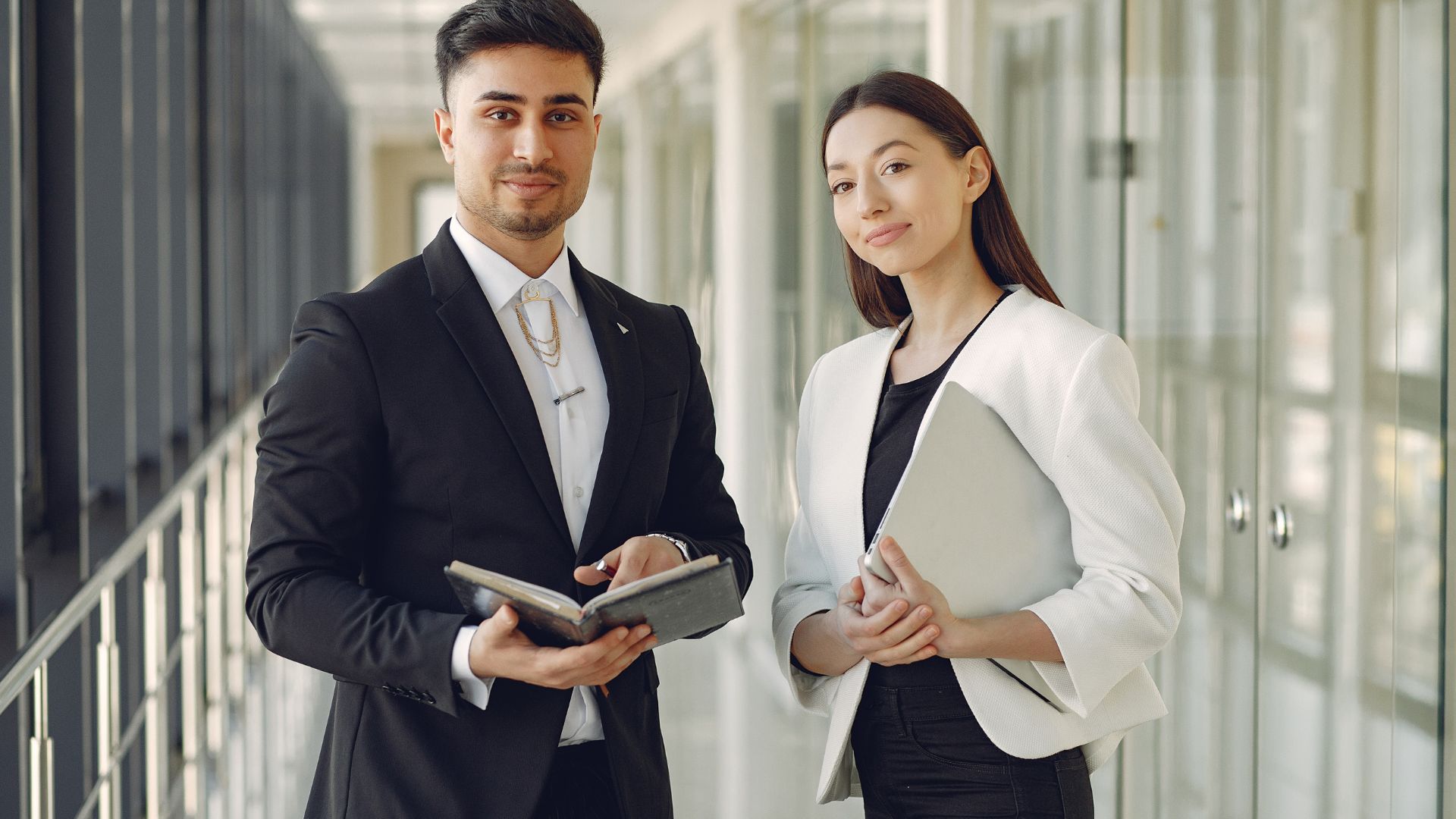 How to Become an HR Manager