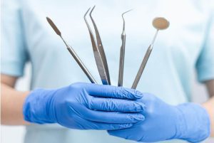 How to Become a Dental Nurse