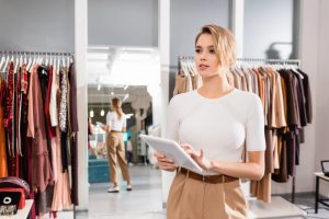 How to become a Sales Assistant 1 What Does a Sales Assistant Do