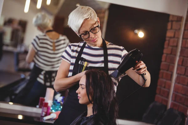 What Is a Level 3 Stylist? What It Means, Career Path, and Skill Levels Explained 7 image 35