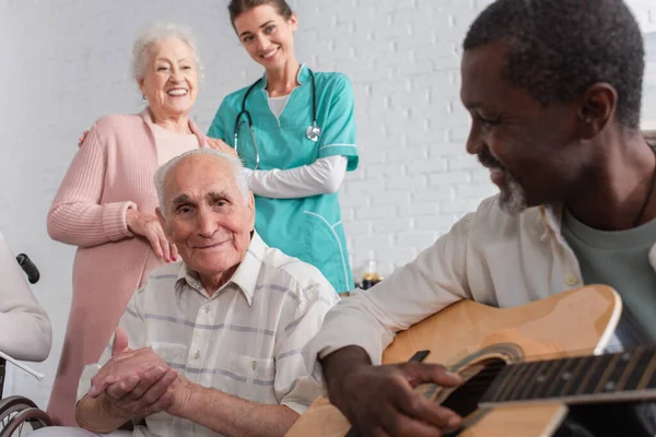 What Are Nursing Home Entertainers? A Complete Guide to Types & Hiring 3 image 39